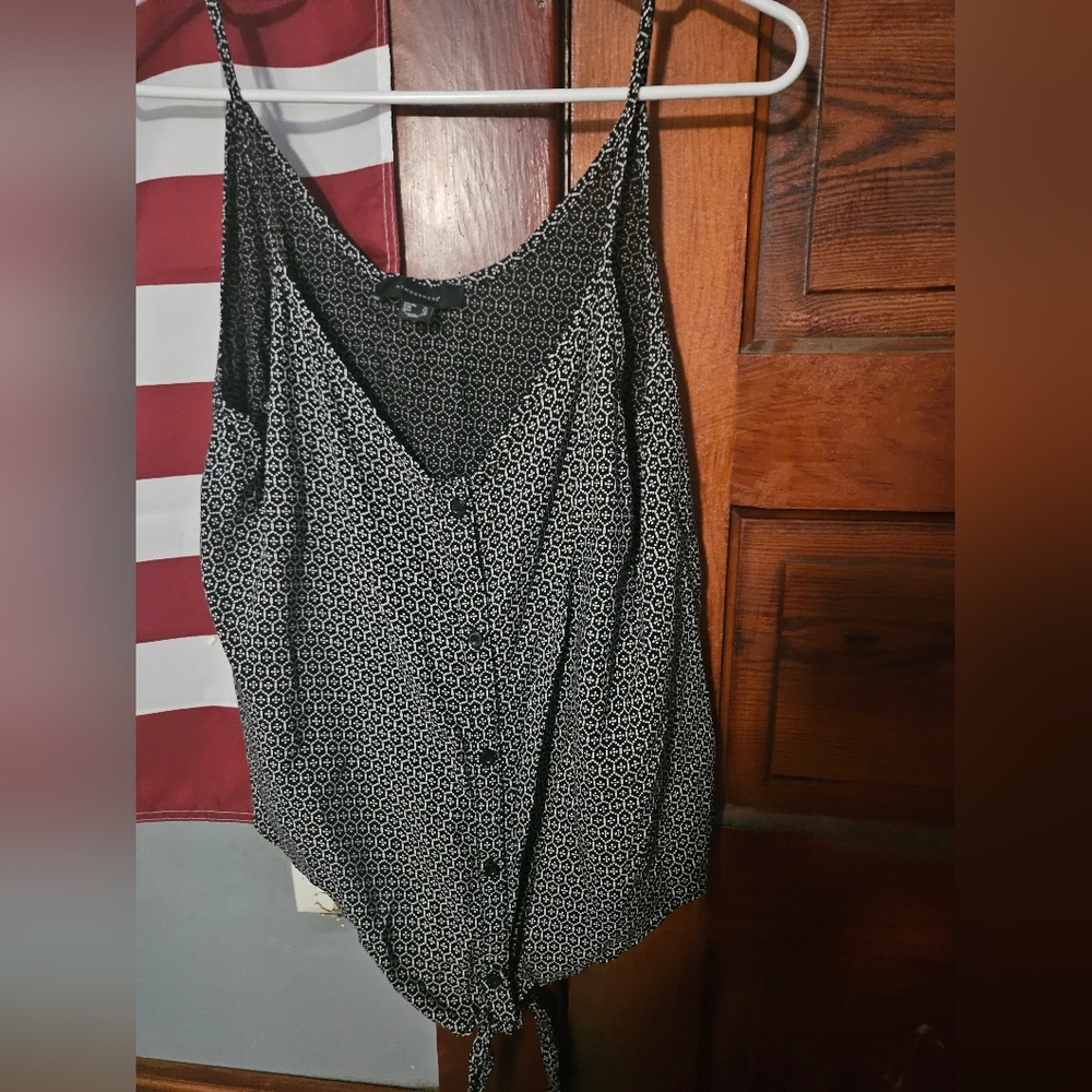 Black and White Patterned Women's Top